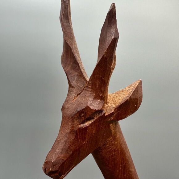 Vintage wooden hand carved antelope decor - Picture 3 of 11